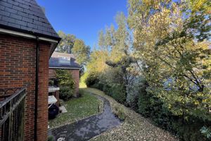 Photo 16- click for photo gallery